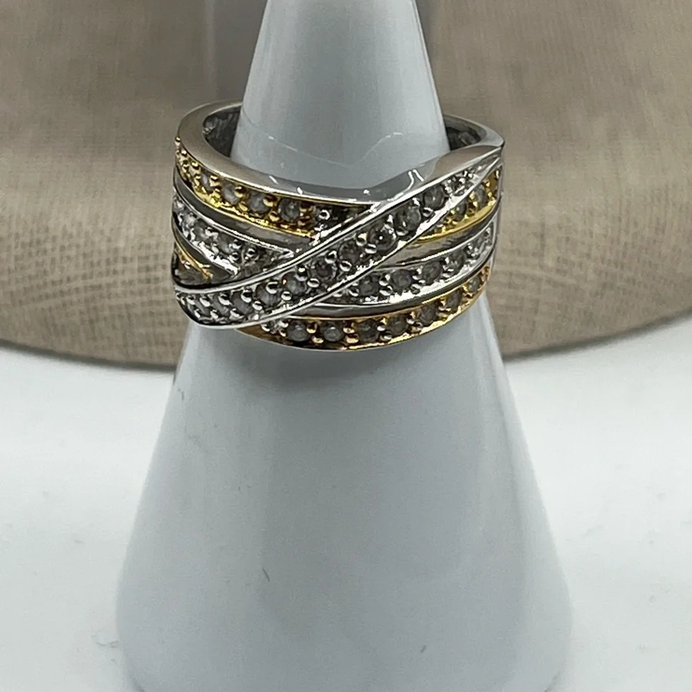 Stunning 925 Sterling Silver Two-Tone Crossover Ring โ Size 5.5 - Picture 4 of 17